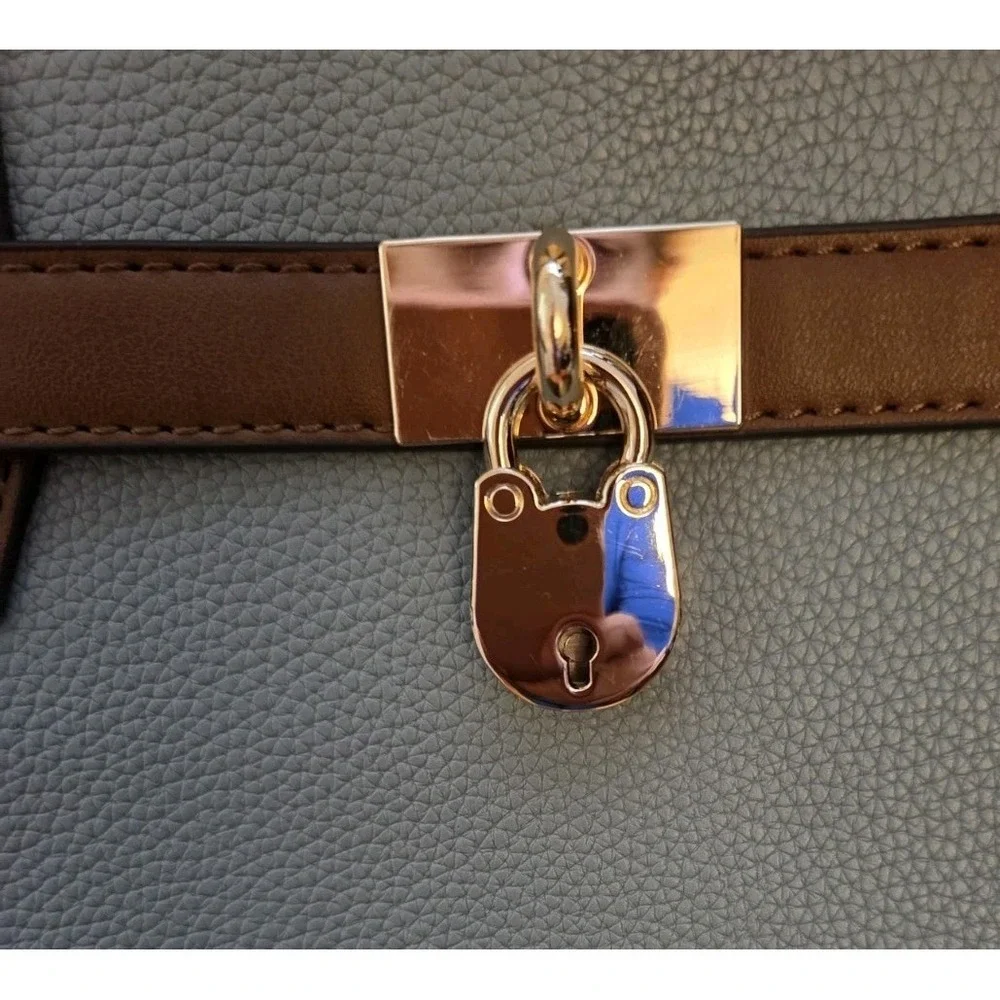 Beautiful NWT ADRIENNE VITTADINI Compartment Satchel Handbag + Pouch MSRP $190‎